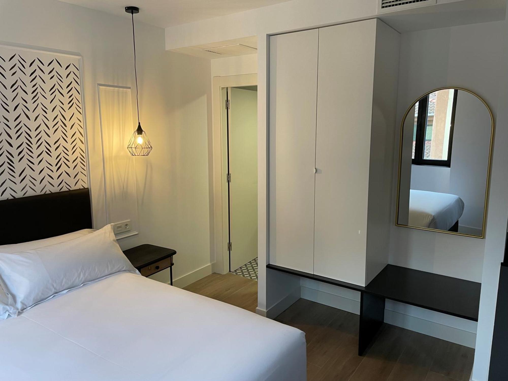 Santa Catalina Suites Gijón Quarto foto
